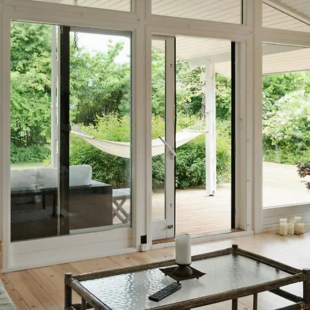 Classic 200 Metres From The Sea Vejby